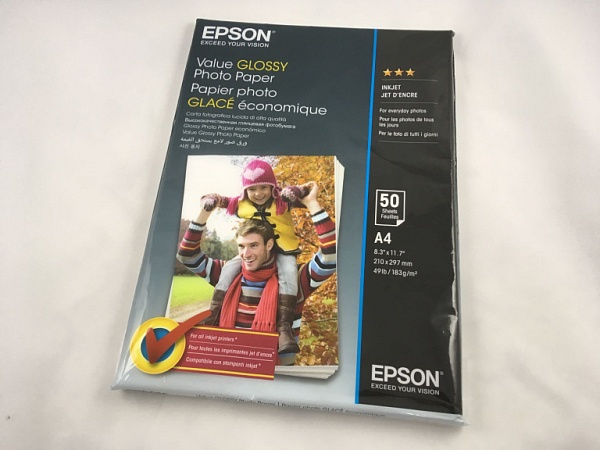 Фото Бумага Epson Value Glossy Photo Paper (50 листов A4)