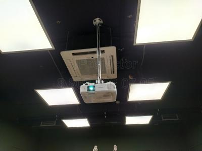 Установка видеопроектора и экрана в аудитории бизнес-центра